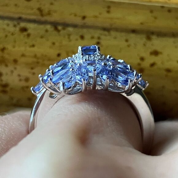 Natural Tanzanite Sterling Silver Cocktail Ring Size 6 - Picture 2 of 9